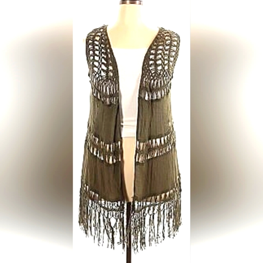 NWOTRue 21 plus Olive Green sleeveless Kimono